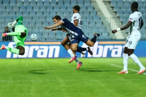 Super League: Τεράστιο «διπλό» με 3-2 της Κηφισιάς επί του Ηρακλή με ανατροπή μέσα στο Καυτανζόγλειο