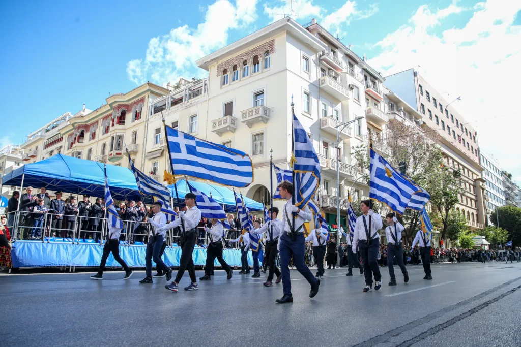 28η Οκτωβρίου: Η κακοκαιρία ακυρώνει τις μαθητικές παρελάσεις – Δείτε τη λίστα
