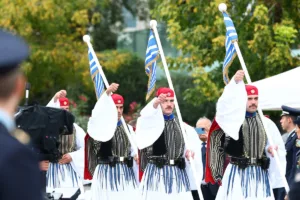 28η Οκτωβρίου: LIVE η μεγάλη στρατιωτική παρέλαση στη Θεσσαλονίκη