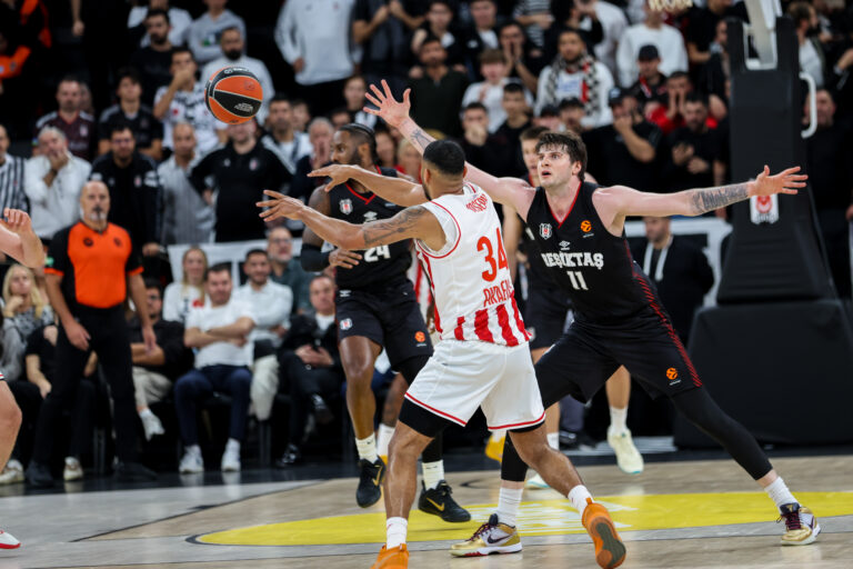 EuroLeague: Σάλος στην Τουρκία μετά το Μπεσίκτας – Ολυμπιακός – Δημοσιογράφος καταγγέλλει τον Αλιμπίγιεβιτς
