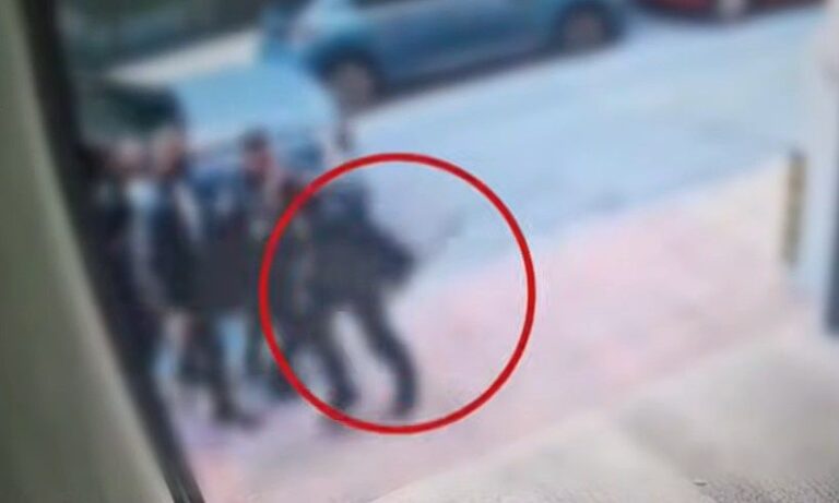 Θεσσαλονίκη: Απίστευτο επεισόδιο με τροχονόμο – Έβγαλε σήμα και ζώνη για να «λογαριαστεί» με οδηγό