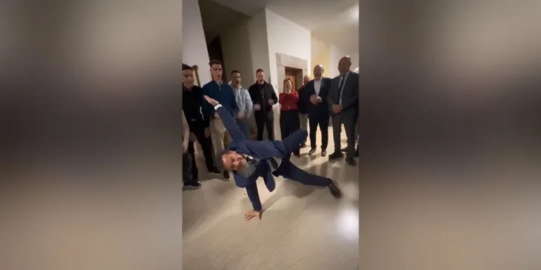 Άδωνις Γεωργιάδης: Έβαλε στόχο να… χορέψει break dance [βίντεο]