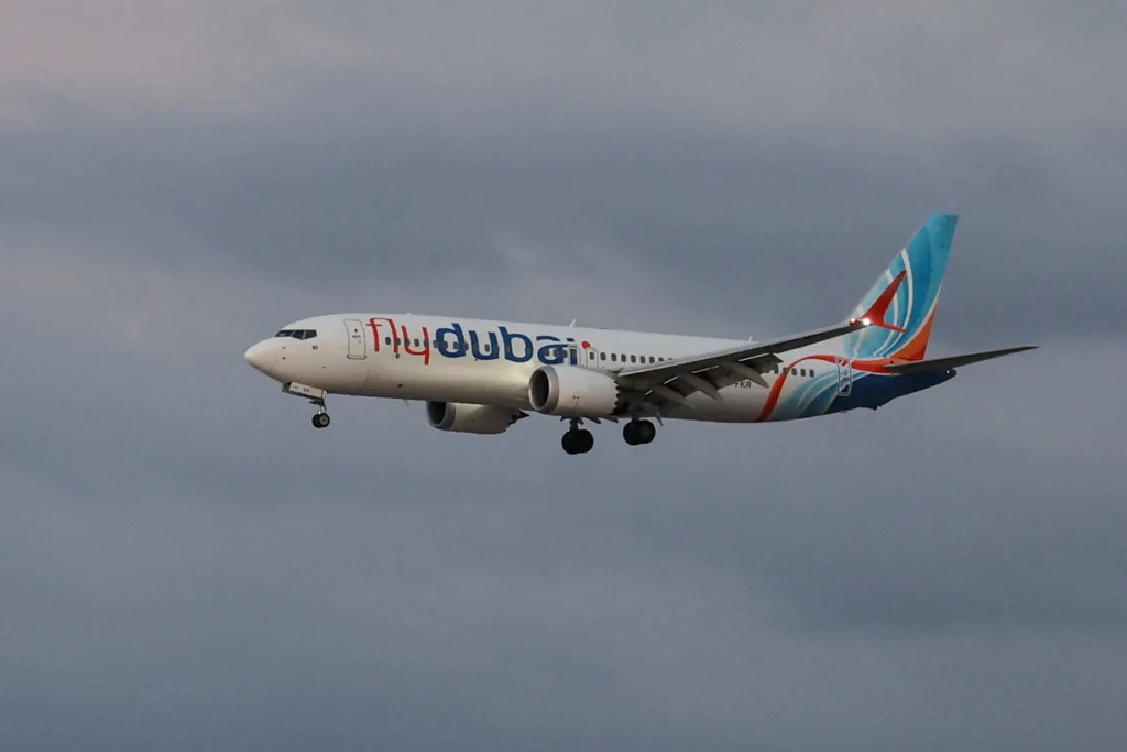 Flydubai: Πώς επιβάτες και πλήρωμα ανέκτησαν τον έλεγχο της πτήσης 1073 μετά τη «βουτιά» 17.000 ποδώ