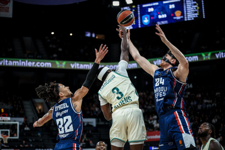 Αναντολού Εφές-Παναθηναϊκός 83-68: Κακή εμφάνιση και ήττα για τους «πράσινους»