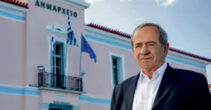 Σε κρίσιμη κατάσταση ο δήμαρχος Ανατολικής Μάνης μετά από ατύχημα μέσα στο σπίτι του – Φέρει β