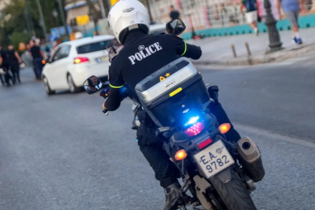 Αττική: Ταυτοποιήθηκαν οι δύο οδηγοί που έκαναν «σούζες» και παραβίαζαν το όριο ταχύτητας
