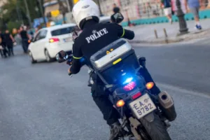 Αττική: Ταυτοποιήθηκαν οι δύο οδηγοί που έκαναν «σούζες» και παραβίαζαν το όριο ταχύτητας