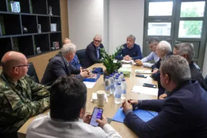 Αυτοψία Τουρνά στο Μυλοπόταμο: Στόχος να καταγραφούν οι ζημιές και να προχωρήσουν οι αποκαταστάσεις