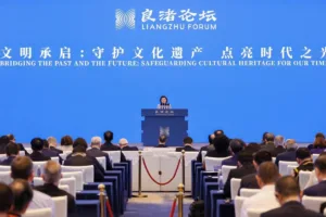 Μενδώνη στο 4ο Liangzhu Forum: «Ελλάδα και Κίνα ενισχύουν τον πολιτιστικό διάλογο Ανατολής και Δύσης