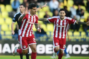 Παναιτωλικός-Ολυμπιακός 0-2: Νικηφόρο «ερυθρόλευκο» πέρασμα από το Αγρίνιο – Δείτε τα γκολ