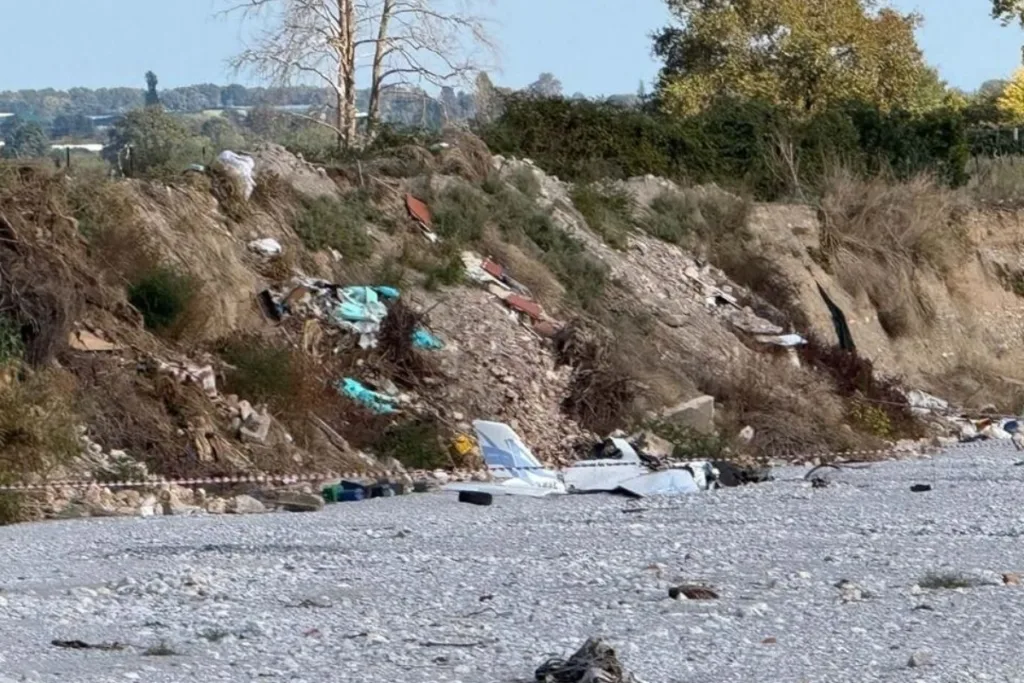 Πιερία: Θρίλερ με τα αίτια της συντριβής του μονοκινητήριου αεροσκάφους – Τα σενάρια που εξετάζονται