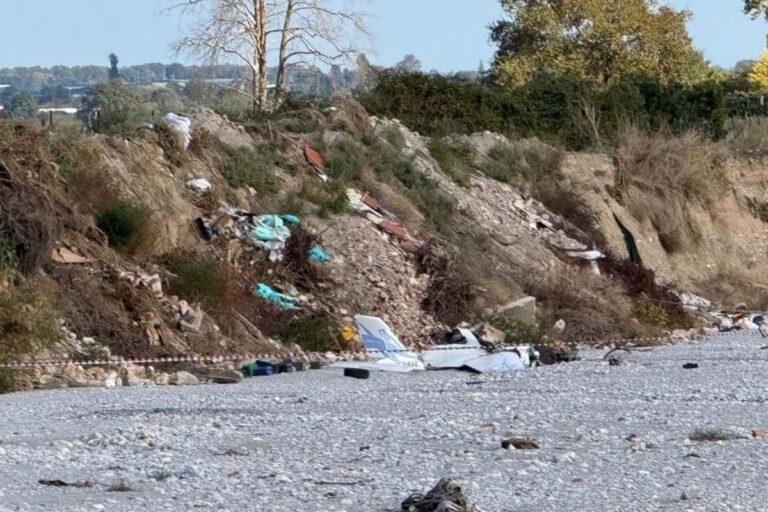 Πιερία: Θρίλερ με τα αίτια της συντριβής του μονοκινητήριου αεροσκάφους – Τα σενάρια που εξετάζονται