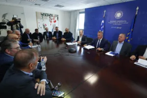 Βρούτσης μετά τη συνάντηση με ΔΣ της ΕΟΚ: «Εκλογές στην Ομοσπονδία το ταχύτερο δυνατό»