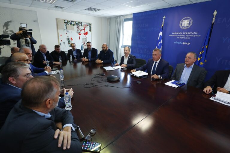 Βρούτσης μετά τη συνάντηση με ΔΣ της ΕΟΚ: «Εκλογές στην Ομοσπονδία το ταχύτερο δυνατό»