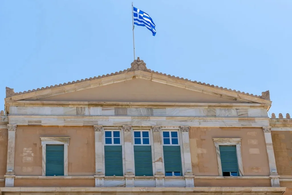 Βουλή: Λήξη συναγερμού μετά το τηλεφώνημα για βόμβα