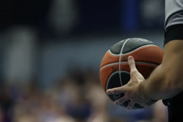 Τα φάουλ, οι βολές και τα χρήματα της «παράγκας» του μπάσκετ