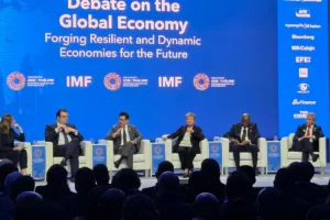 Πιερρακάκης στο ΔΝΤ: Η Ελλάδα στις 5 χώρες της ΕΕ με δημοσιονομικό πλεόνασμα