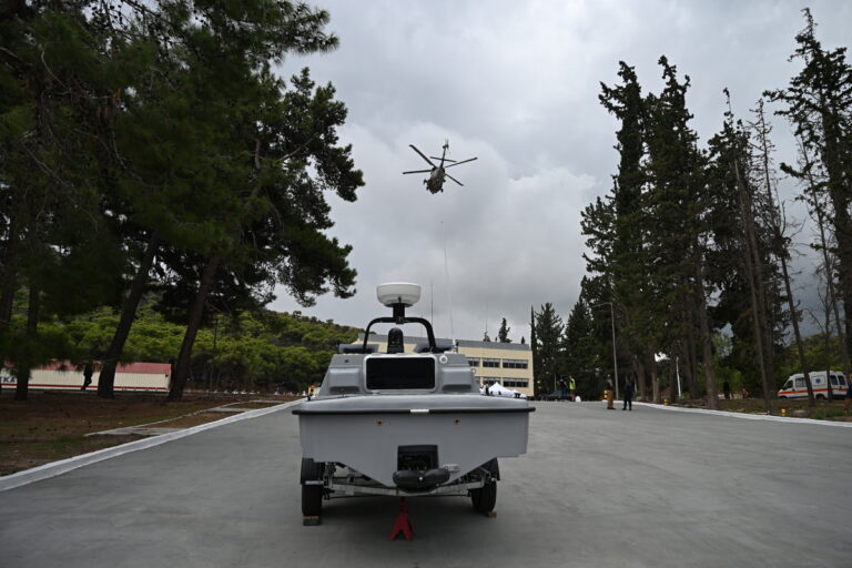 Παρουσιάστηκε ο «Πυρπολητής»: Αυτό είναι το drone – καμικάζι που κατασκευάστηκε από το Πολεμικό Ναυτικό