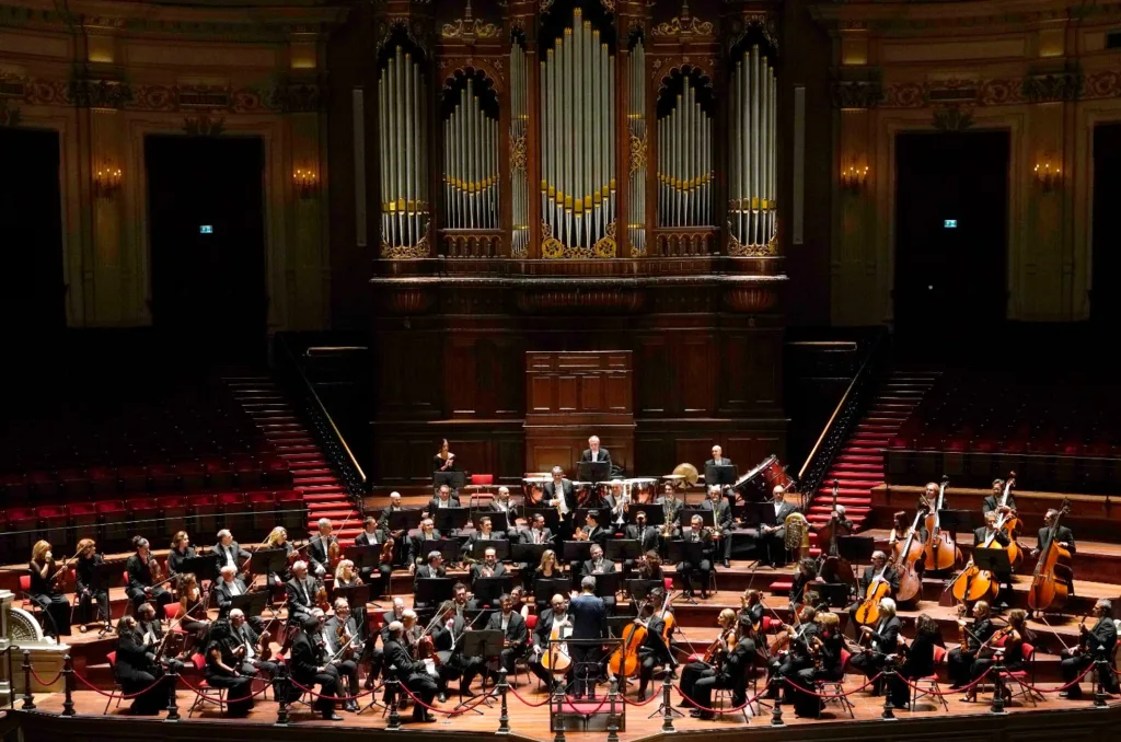 Η Κρατική Ορχήστρα Αθηνών στο ιστορικό Concertgebouw του Άμστερνταμ