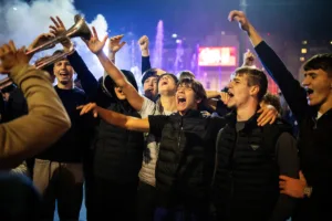 Φοιτητική Λίστα στη Σερβία: Συνομιλίες για σχηματισμό κυβέρνησης από τους «ακέφαλους» νικητές
