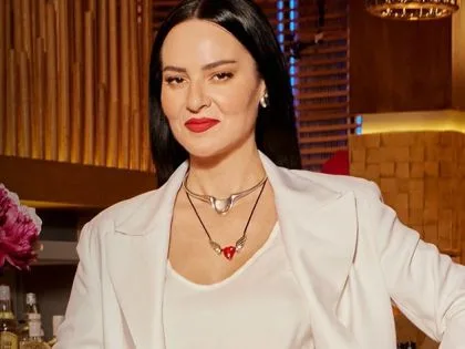First Dates: Χαμός στο X με την ερώτηση για την πίστη που άφησε άναυδη την Χριστίνα