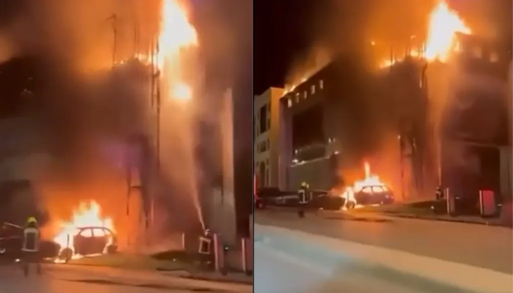 Φωτιά σε αντιπροσωπεία αυτοκινήτων στη Γλυφάδα – Εκκενώθηκε προληπτικά διπλανή πολυκατοικία