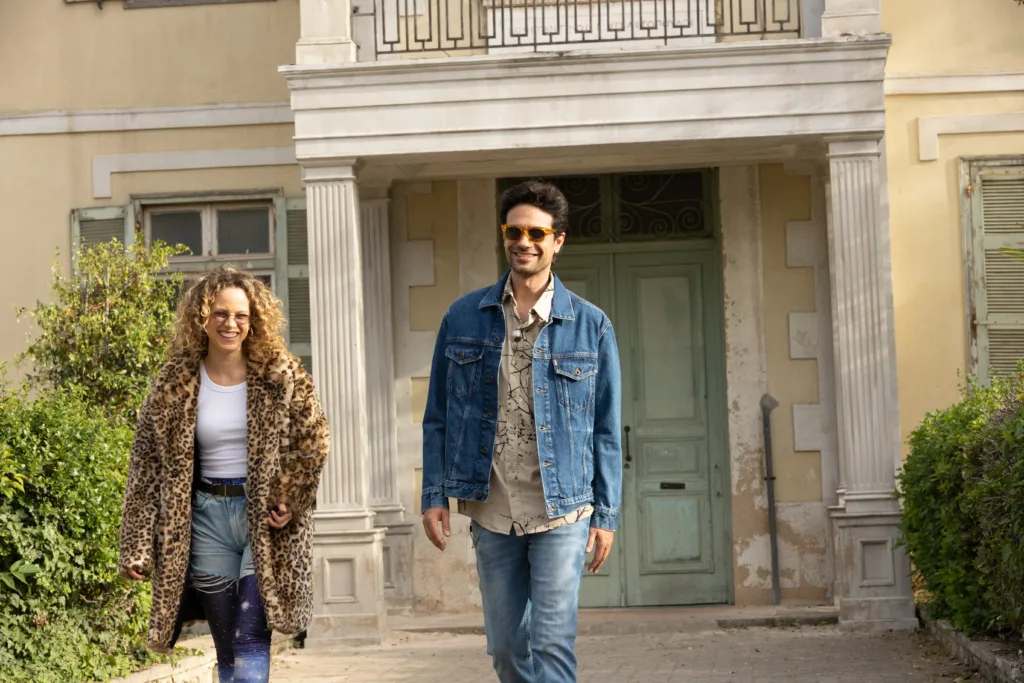 Οι κωμωδίες του STAR «κλείνουν» το μάτι στην τηλεθέαση