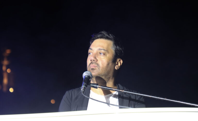 Γιώργος Θεοφάνους: Η αποκάλυψη για την «Κόκκινη Γραμμή» – Για ποια τραγουδίστρια γράφτηκε πριν πάει στη Θεοδωρίδου