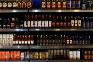 Το «μυστικό» που έβαζαν οι Βρετανοί ναύτες στο ρούμι τους τον 18ο αιώνα – Έτσι γεννήθηκε ένα από τα 