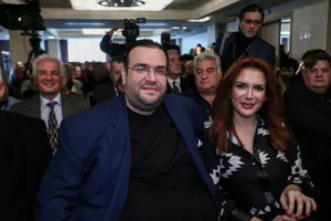 ΕΦΚΑ: Τα τιμολόγια «καίνε» τον Καμπούρη και τη σύζυγό του – Νέα στοιχεία για την απάτη των 1,5