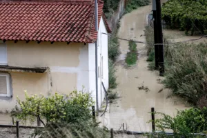 Κακοκαιρία στην Κρήτη: Ένας νεκρός, δύο στο νοσοκομείο – Εικόνες βιβλικής καταστροφής σε Ηράκλειο, Λ