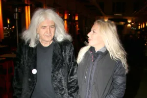 Αννίτα Πάνια – Νίκος Καρβέλας: «Δεν μιλούν 6 μήνες»