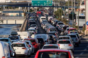 Κίνηση τώρα: «Έμφραγμα» στον Κηφισό λόγω καραμπόλας