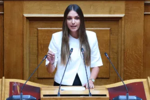 Μυρτώ Κοροβέση: Εντάσσεται στο ΠΑΣΟΚ – Πότε θα συναντηθεί με τον Ανδρουλάκη 