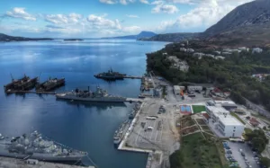 Συνελήφθη 37χρονη για κατασκοπεία στα Χανιά – Έβγαζε φωτογραφίες στη Σούδα