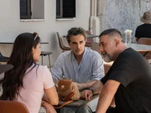 Δύο Μαύρα Πουκάμισα: Χαμός στο X με τον Σήφη – «Είσαι ένας άοσμος, άχρωμος καληνυχτάκιας»