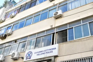 Υπόθεση Μαζωνάκη: Ανοίγεται αυτή την ώρα το χρηματοκιβώτιό του στο ΑΤ Κυψέλης