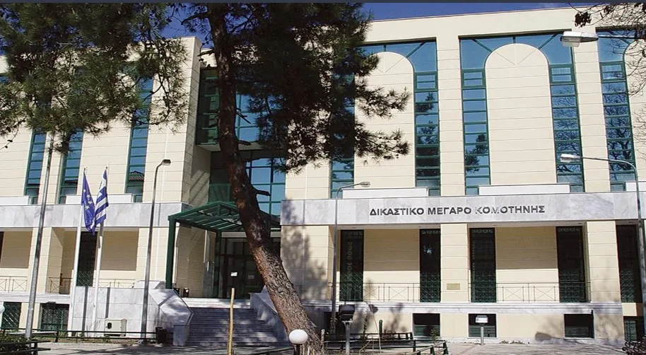 Στη Δικαιοσύνη η αντιπαράθεση που άρχισε από ανακοίνωση 17 εκπροσώπων της μειονότητας