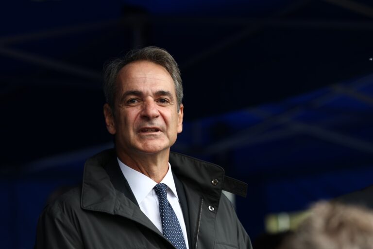 Μητσοτάκης για 28η Οκτωβρίου: Η Ελλάδα είναι μία δύναμη ειρήνης – Δεν εκβιάζει, δεν απειλεί, αλλά ούτε δέχεται απειλές και εκβιασμούς