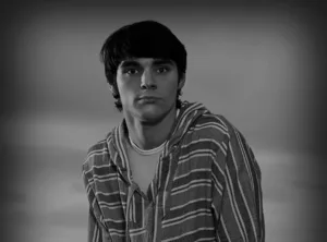 RJ Mitte: Ραγίζουν καρδιές τα μηνύματα των συμπρωταγωνιστών του από το Breaking Bad για τον θάνατο τ
