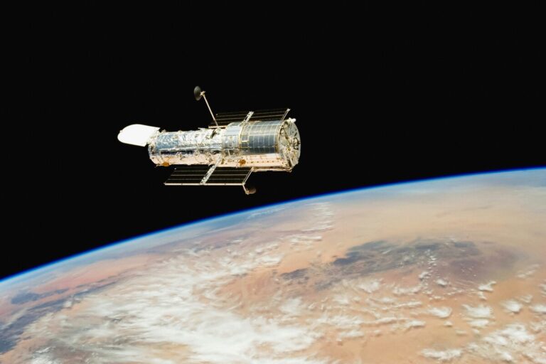 Συναγερμός στη NASA: Τηλεσκόπιο 1,5 τόνου θα πέσει στη Γη