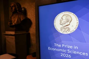 Νόμπελ Οικονομίας 2026: Στους Ρόμπερτ Χολ και Μάικλ Γούντφορντ
