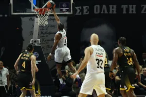 Basket League: Στον ΠΑΟΚ το ντέρμπι «Δικεφάλων» με την ΑΕΚ – Κέρδισε με 65-62 στο «Παλατάκι» μ