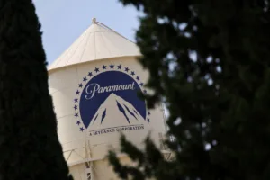 Αλλάζει το τοπίο στο Χόλιγουντ: Ολοκληρώθηκε το mega deal ανάμεσα σε Paramount και Warner Bros