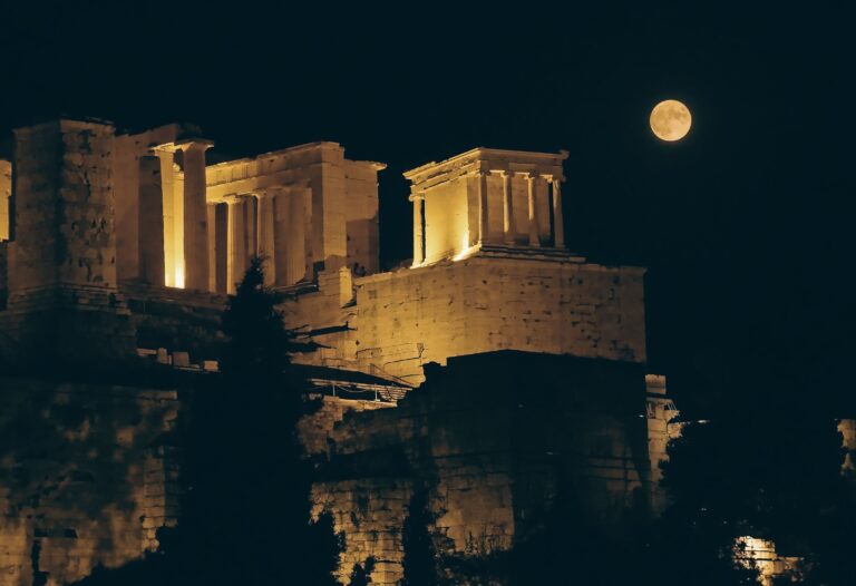 Πανσέληνος Οκτωβρίου: Πότε θα δούμε το «Φεγγάρι του Κυνηγού»