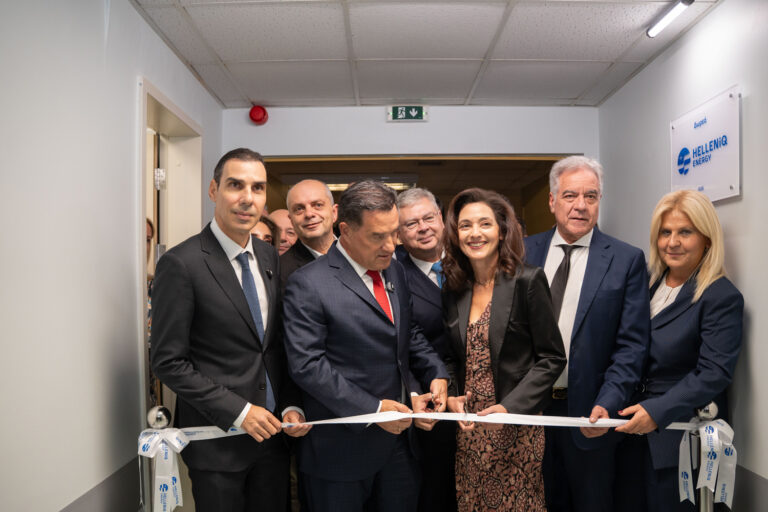 HELLENiQ ENERGY: Προσφορά νέου υπερσύγχρονου αγγειογράφου στο Πανεπιστημιακό Γενικό Νοσοκομείο Λάρισας
