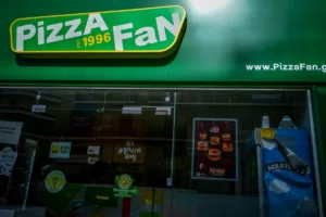 Pizza Fan: Κλειστά τα καταστήματα μετά την απάτη των εκατομμυρίων με τις «αόρατες» παραγγελίες