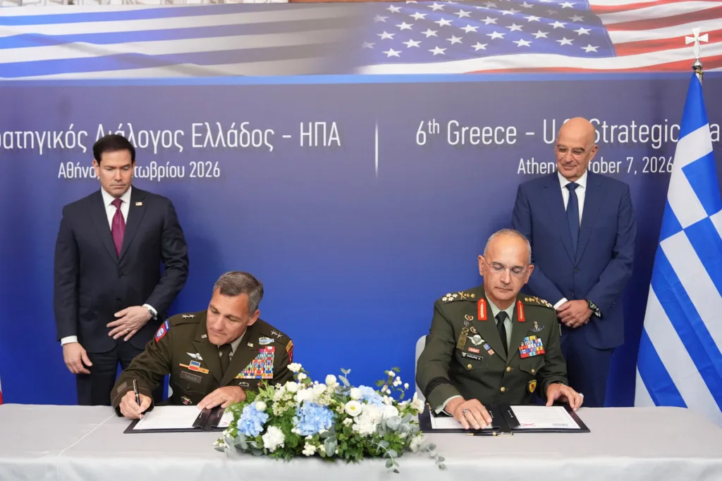 Reuters: Τι περιλαμβάνει το εξοπλιστικό deal Ελλάδας-ΗΠΑ ύψους 4 δισ. δολαρίων
