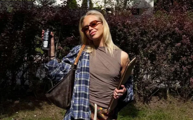 Σοκ στη Φινλανδία: Influencer πέθανε σε κλινική αισθητικής – Έπλεναν σωληνάκια μίας χρήσης στο πλυντ