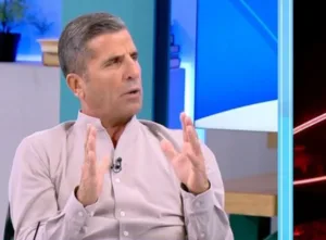 Θανάσης Βισκαδουράκης για Μαζωνάκη: «Μιλούσα με την αδερφή του στις 2 τα ξημερώματα πριν την κηδεία»